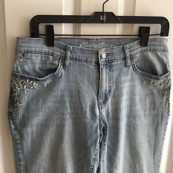 NWOT. Eddie Bauer Brand Women’s Size 6 Cropped Jeans With Embroidery - Picture 11 of 12